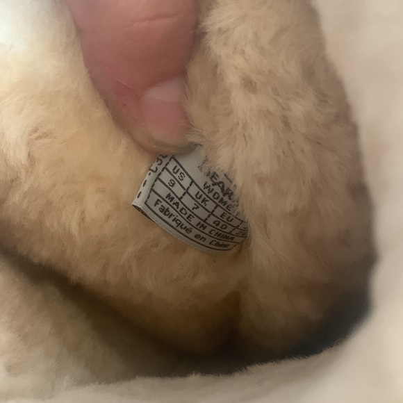 Bearpaw Boots - Picture 6 of 6